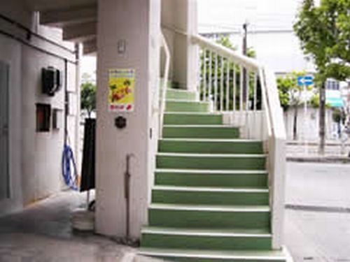 Guest House Paradise Okinawa Наха Экстерьер фото